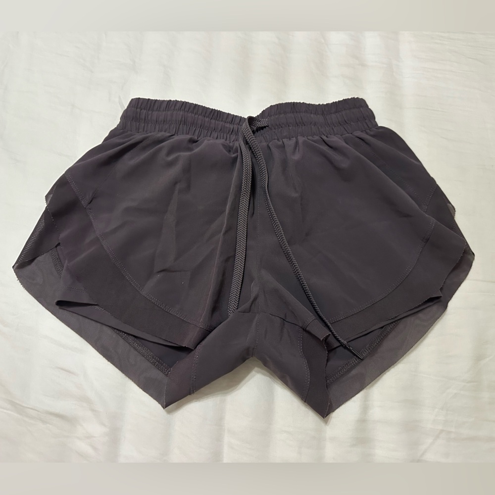 Drawstring Contrast
Mesh 2-in-1
Shorts